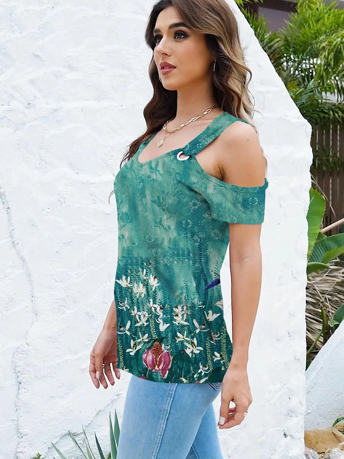 Women O Ring Cold Shoulder Cute Shirts Casual Loose Fit Short Sleeve Shirt Gradient Notched Neck Casual Tee